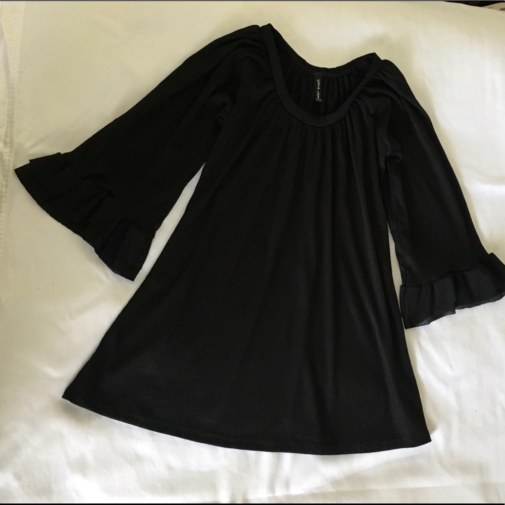 Ruffle sleeve top - Picture 3 of 5